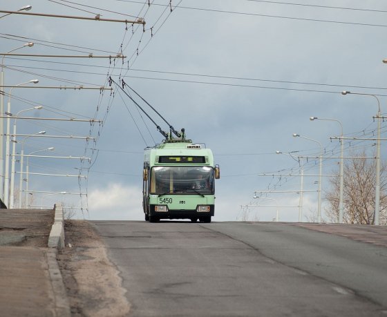 Судя по всему, у легендарного автобуса №100 с лета появится конкурент – троллейбус №22. Вот что нужно знать про этот маршрут