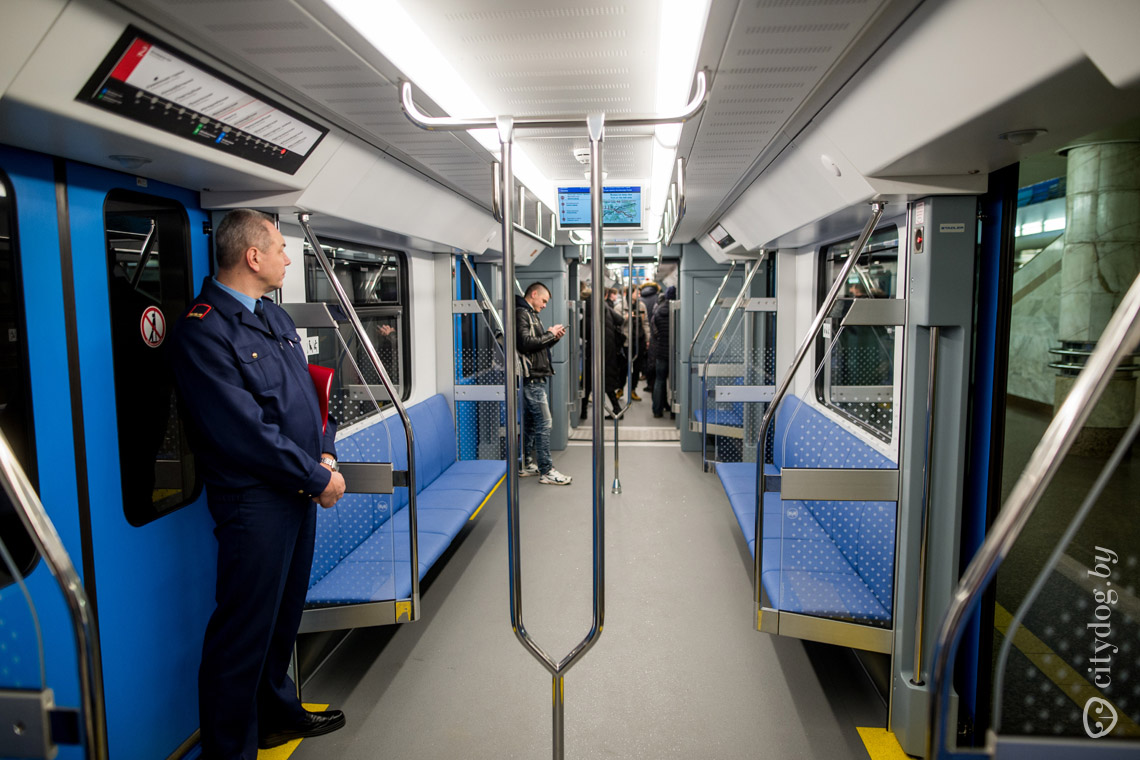 В новом поезде для метро уже покатались пассажиры. И мы тоже. Сейчас  расскажем - CityDog.io