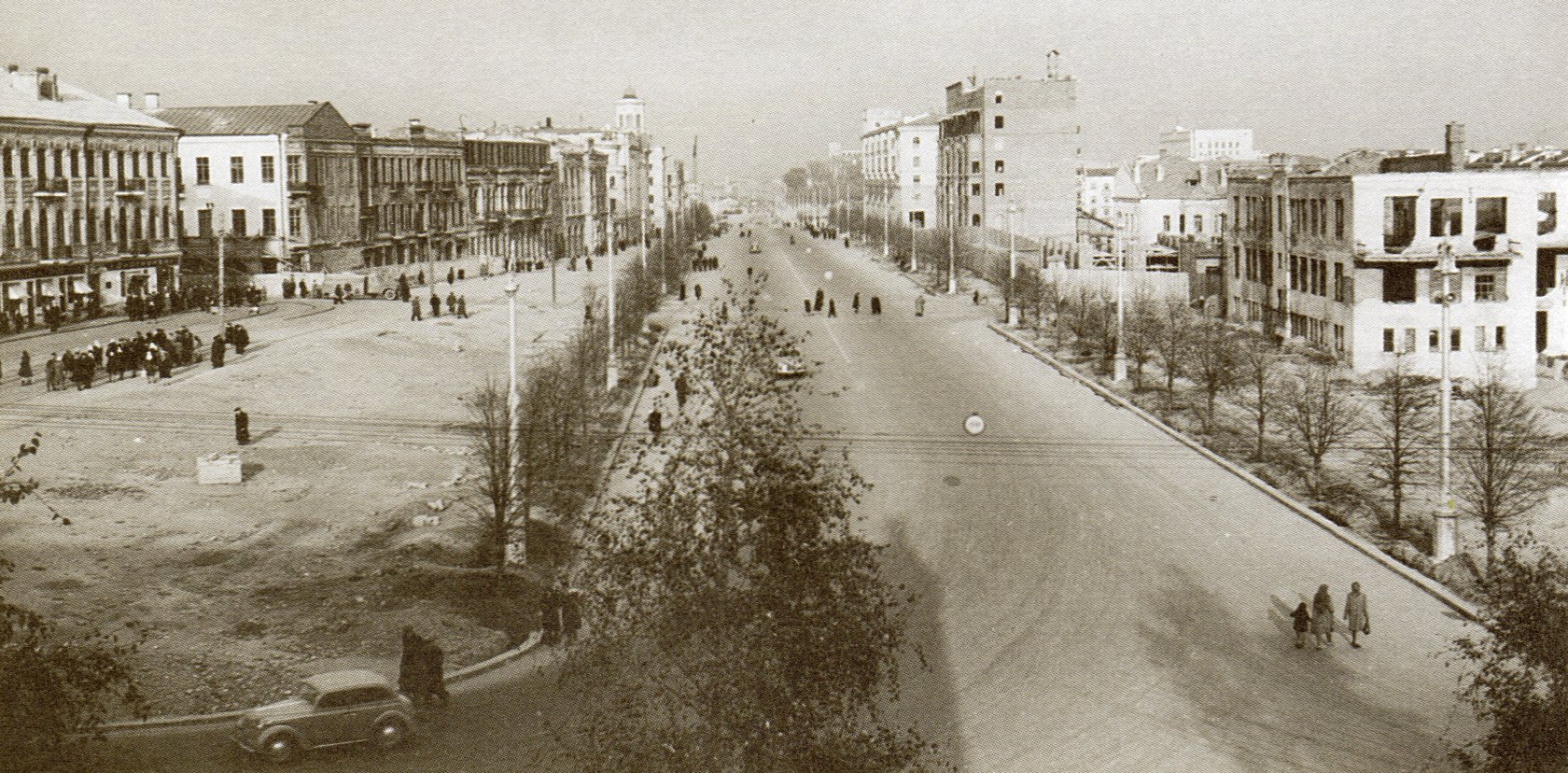 История минска. Минск площадь независимости 1944. Старый город Минск LJ djqys. Минск старый город до войны. Минск 1949 год.